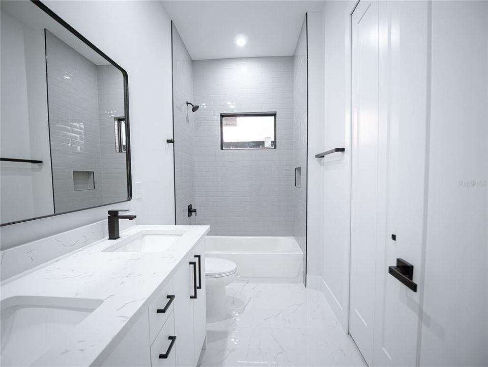 For Rent: $4,200 (3 beds, 2 baths, 1798 Square Feet)