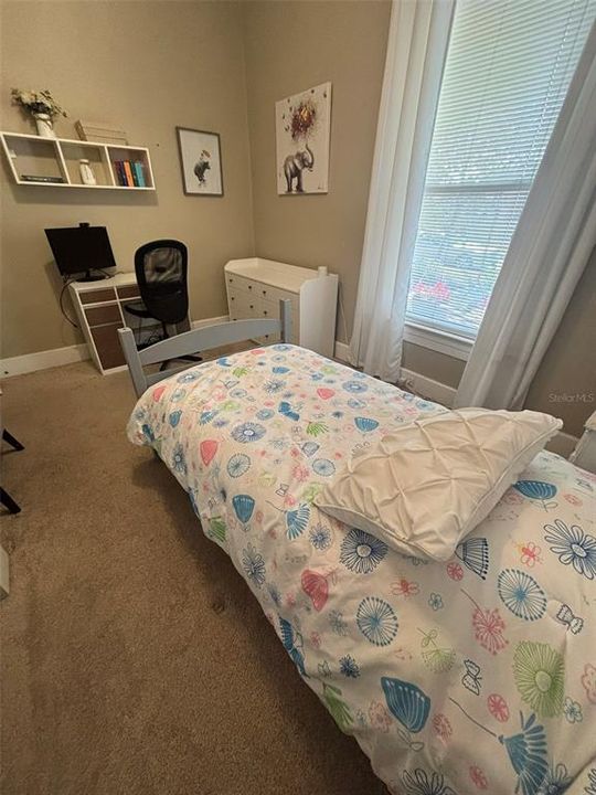 For Rent: $2,400 (2 beds, 2 baths, 1180 Square Feet)