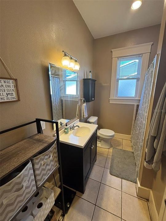 For Rent: $2,400 (2 beds, 2 baths, 1180 Square Feet)