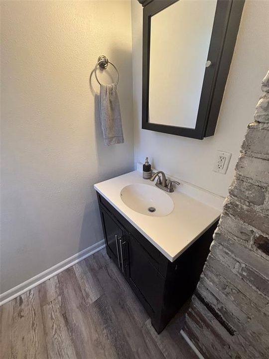 For Rent: $2,400 (2 beds, 2 baths, 1180 Square Feet)