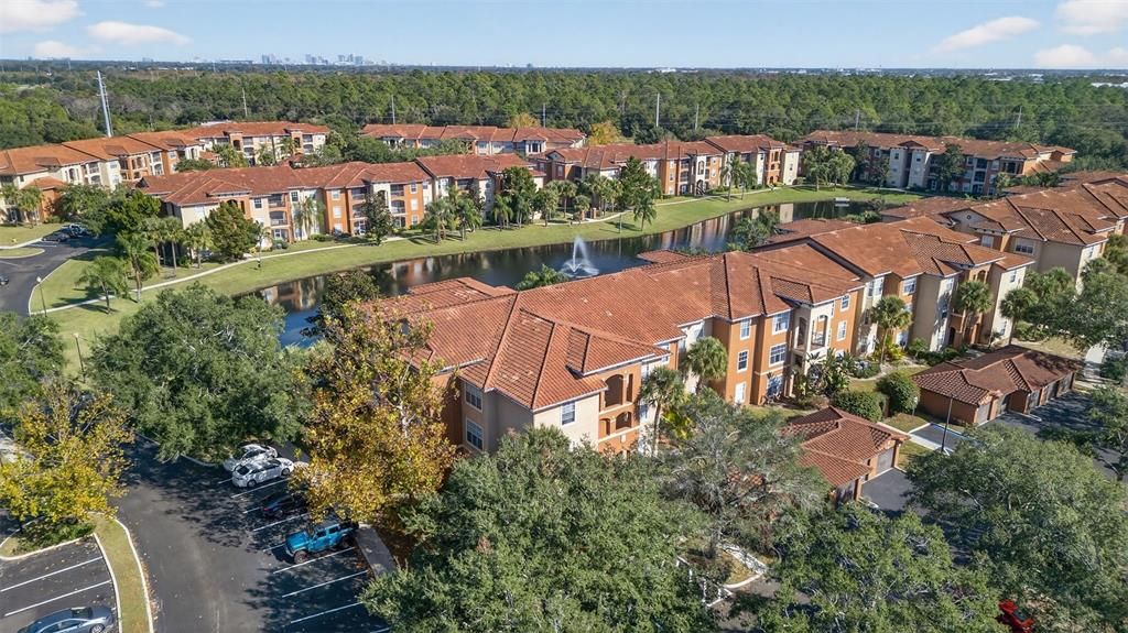 For Sale: $158,000 (2 beds, 2 baths, 1073 Square Feet)