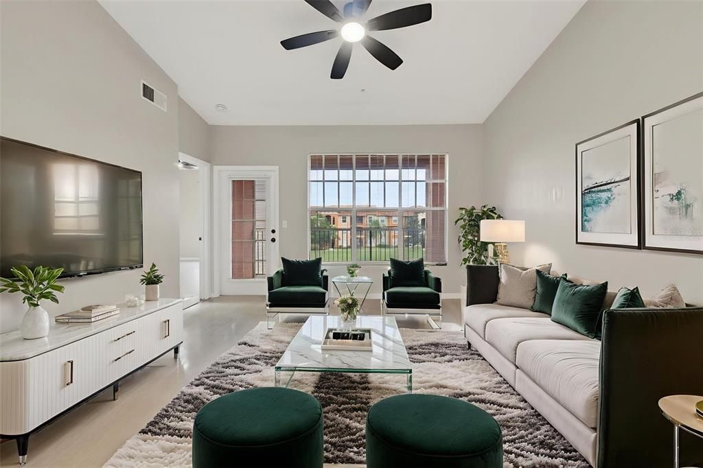 For Sale: $158,000 (2 beds, 2 baths, 1073 Square Feet)