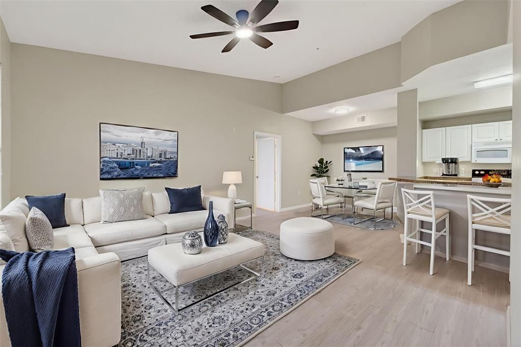 For Sale: $158,000 (2 beds, 2 baths, 1073 Square Feet)