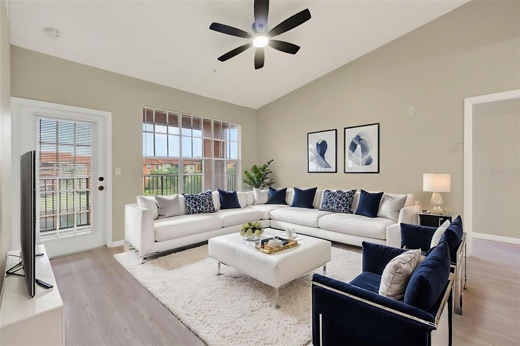 For Sale: $158,000 (2 beds, 2 baths, 1073 Square Feet)