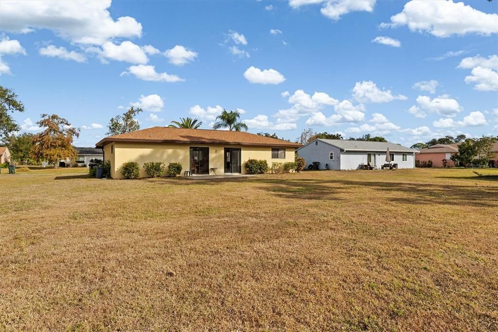 For Sale: $178,800 (2 beds, 1 baths, 903 Square Feet)