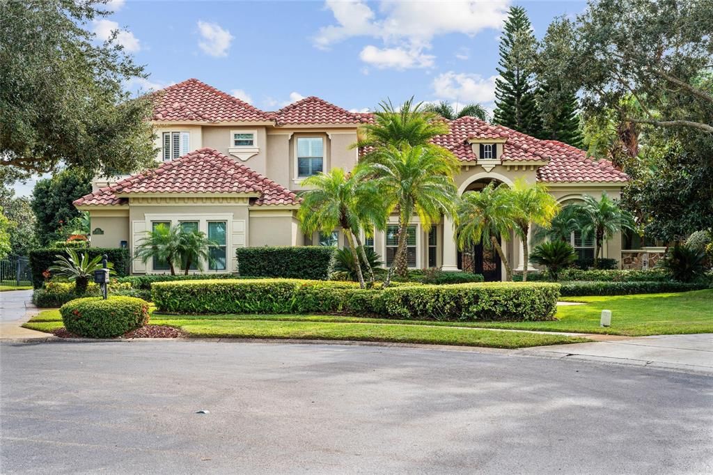Activo con contrato: $2,999,000 (5 camas, 4 baños, 5776 Pies cuadrados)