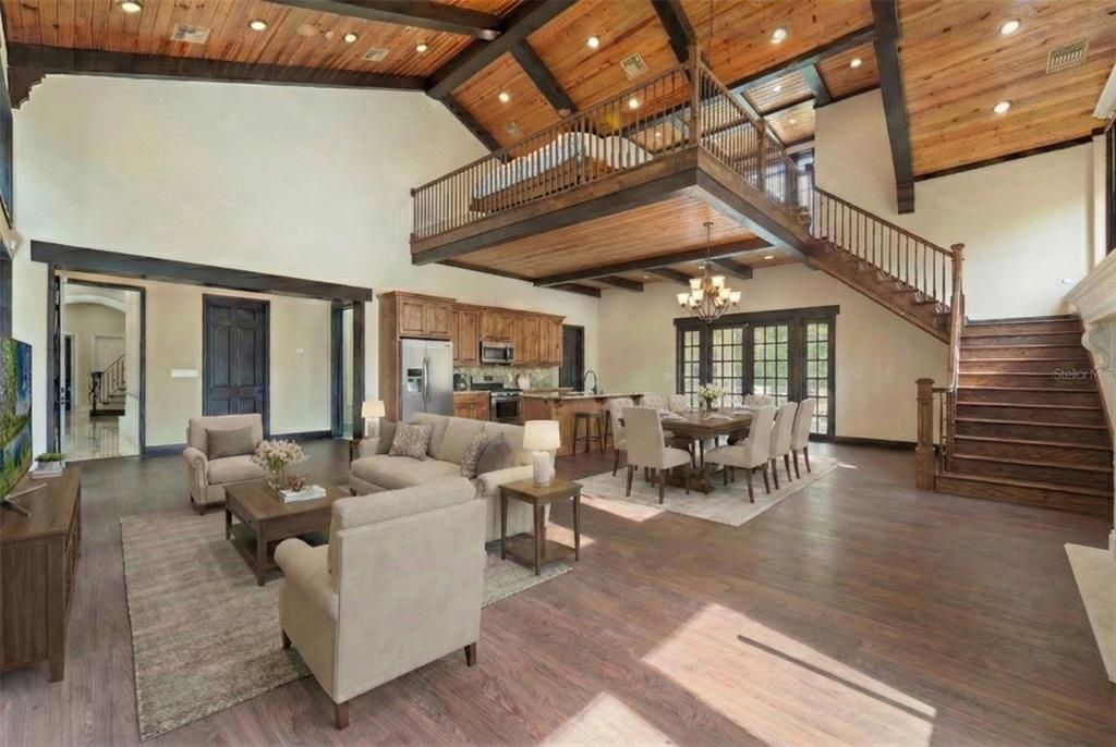 Activo con contrato: $2,999,000 (5 camas, 4 baños, 5776 Pies cuadrados)