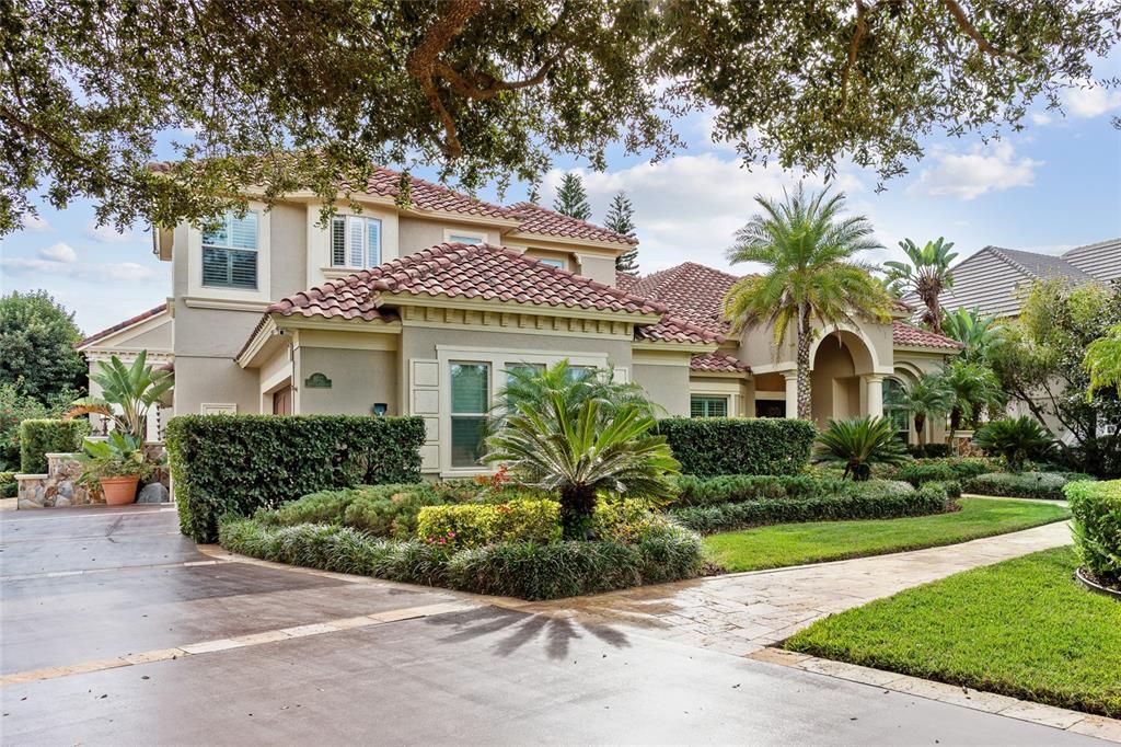 Activo con contrato: $2,999,000 (5 camas, 4 baños, 5776 Pies cuadrados)
