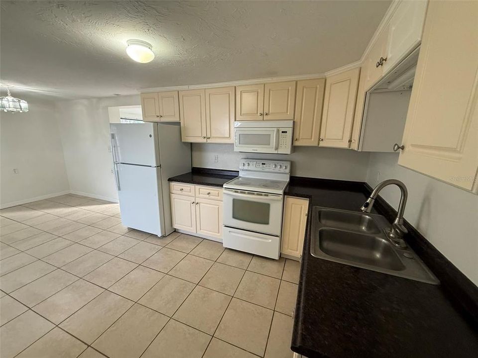 En Renta: $1,450 (2 camas, 1 baños, 952 Pies cuadrados)