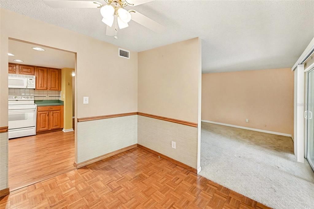 En Venta: $170,000 (3 camas, 2 baños, 1432 Pies cuadrados)