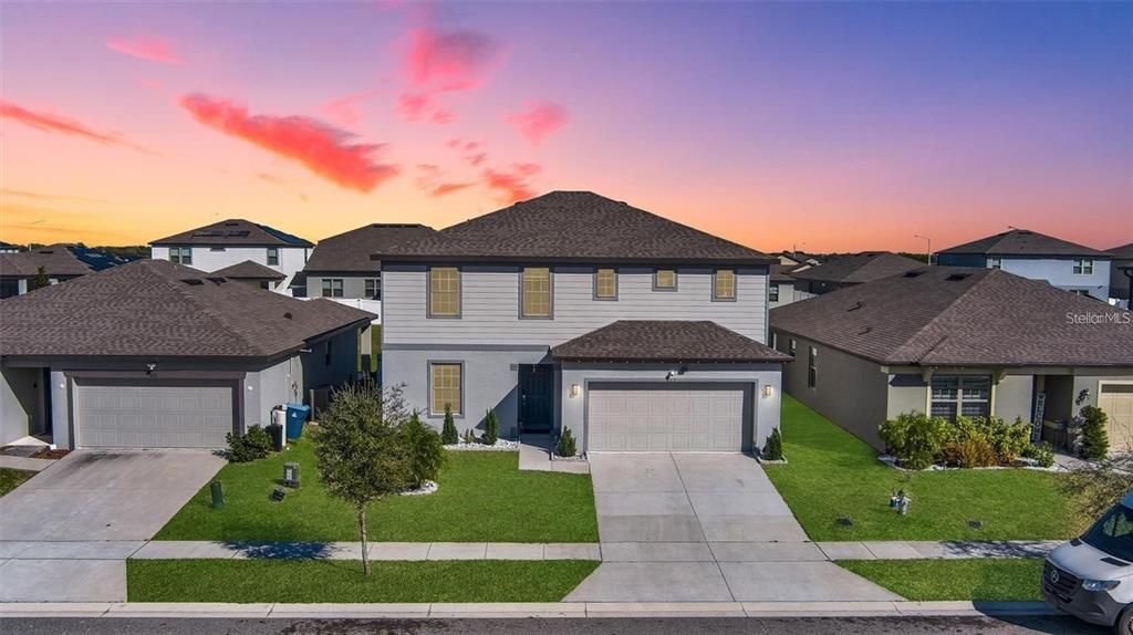 出租: $2,400 (4 贝兹, 2 浴室, 2416 平方英尺)