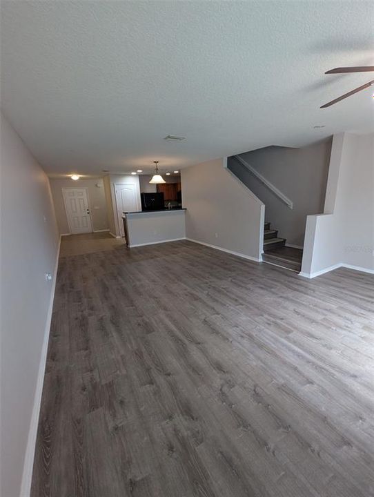 В аренду: $1,650 (2 спален, 1 ванн, 1332 Квадратных фут)