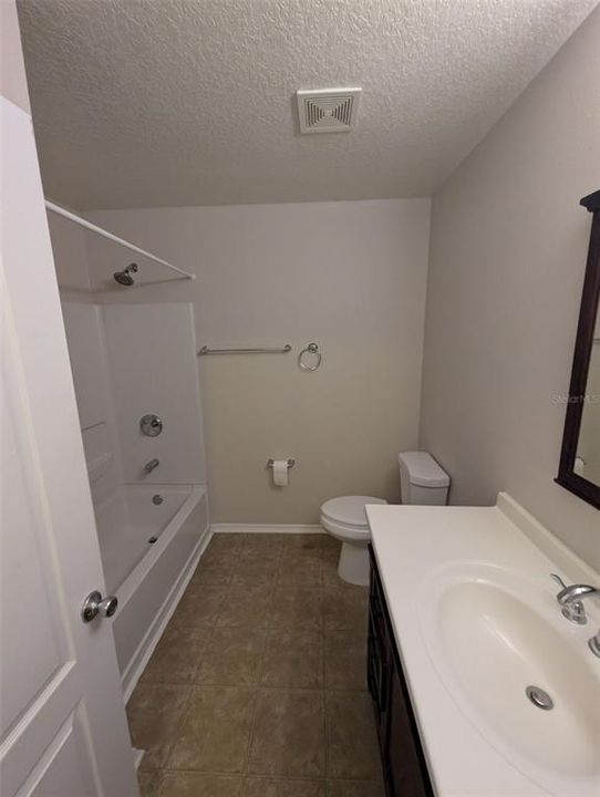 В аренду: $1,650 (2 спален, 1 ванн, 1332 Квадратных фут)