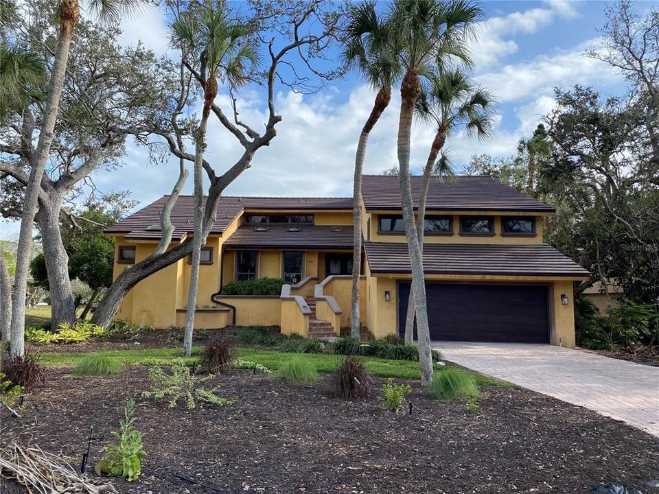 For Rent: $10,000 (3 beds, 3 baths, 2908 Square Feet)