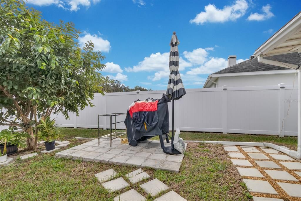 En Venta: $345,000 (4 camas, 2 baños, 2342 Pies cuadrados)