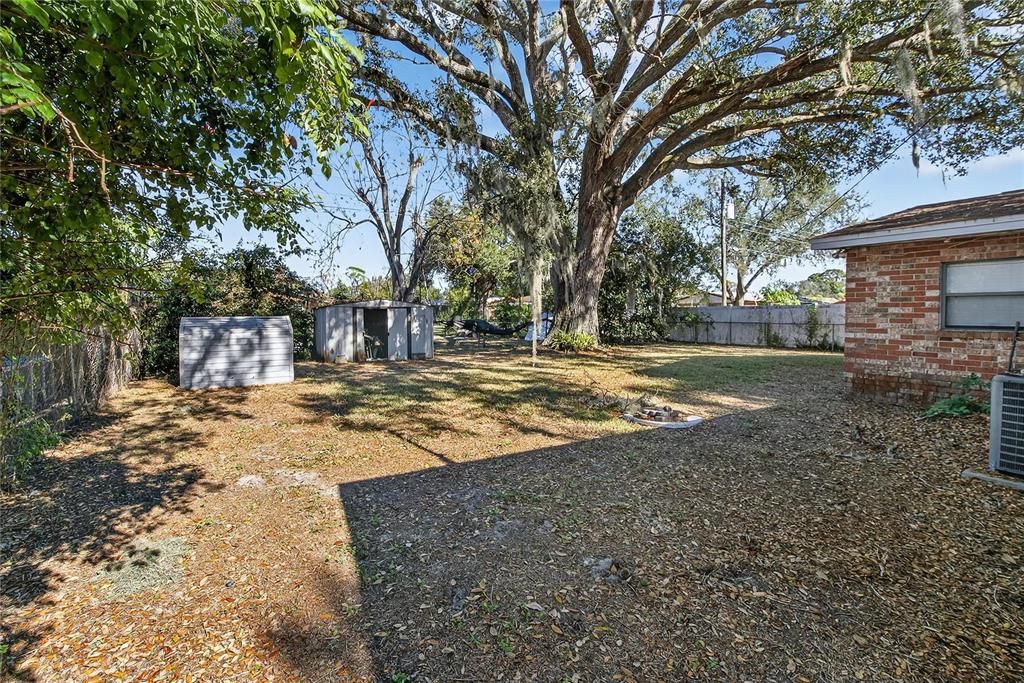 待售: $260,000 (3 贝兹, 1 浴室, 1234 平方英尺)