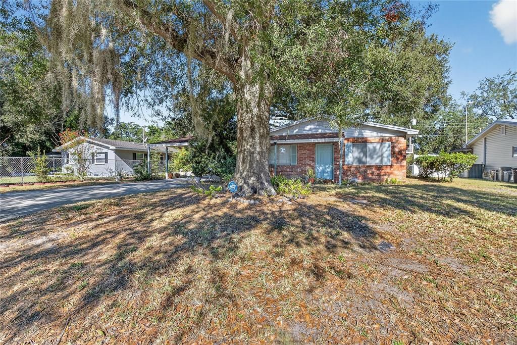 待售: $260,000 (3 贝兹, 1 浴室, 1234 平方英尺)