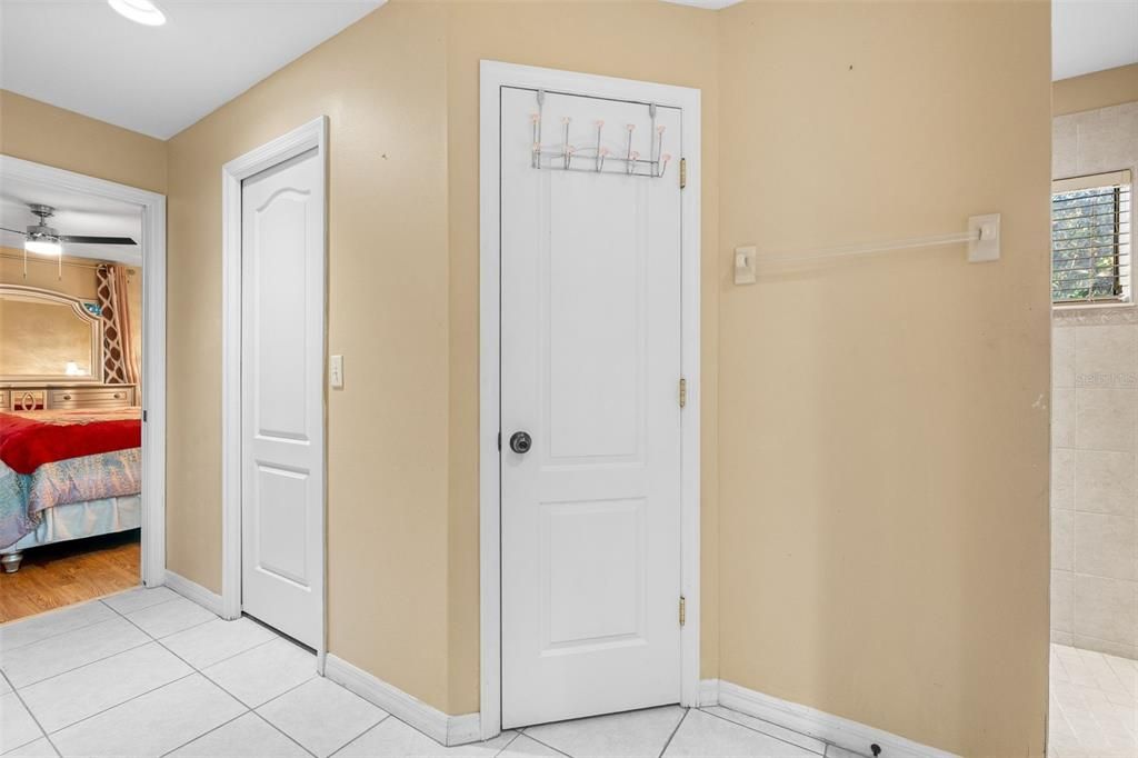 For Sale: $400,000 (3 beds, 2 baths, 1688 Square Feet)