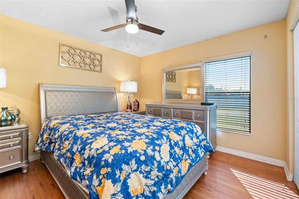 For Sale: $400,000 (3 beds, 2 baths, 1688 Square Feet)