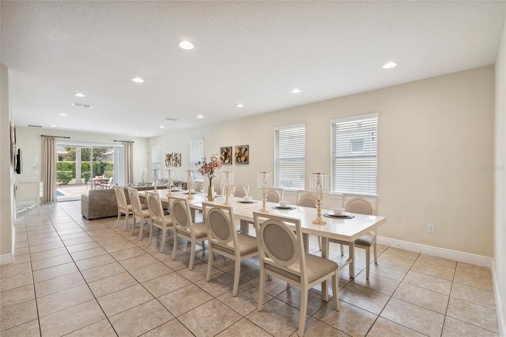 For Sale: $949,000 (10 beds, 10 baths, 4733 Square Feet)