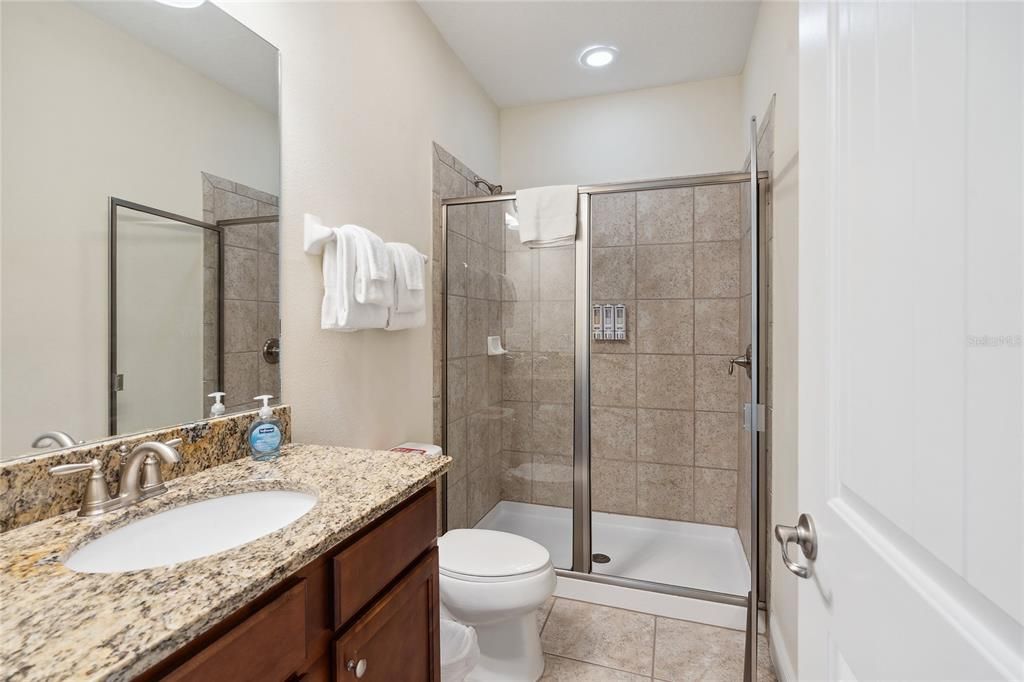 For Sale: $949,000 (10 beds, 10 baths, 4733 Square Feet)