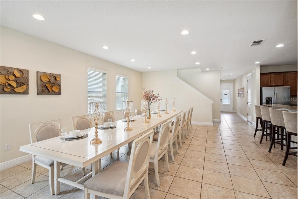 For Sale: $949,000 (10 beds, 10 baths, 4733 Square Feet)