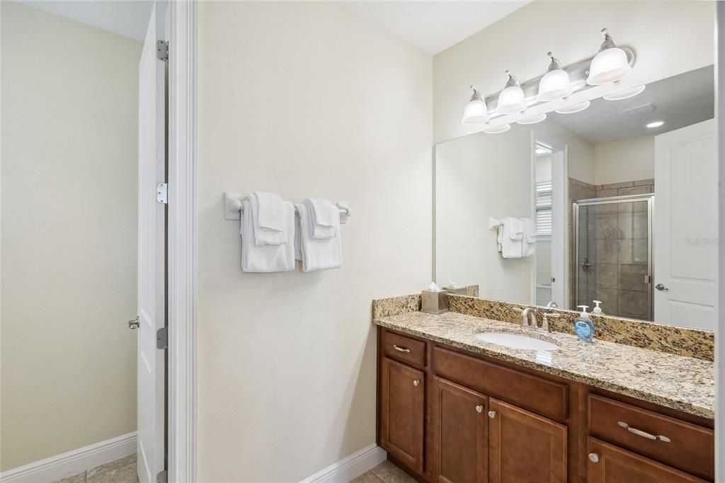 For Sale: $949,000 (10 beds, 10 baths, 4733 Square Feet)