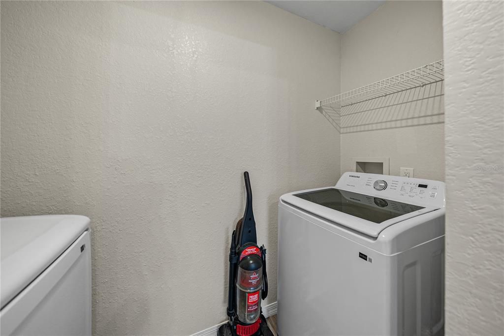 For Sale: $199,000 (3 beds, 1 baths, 1050 Square Feet)