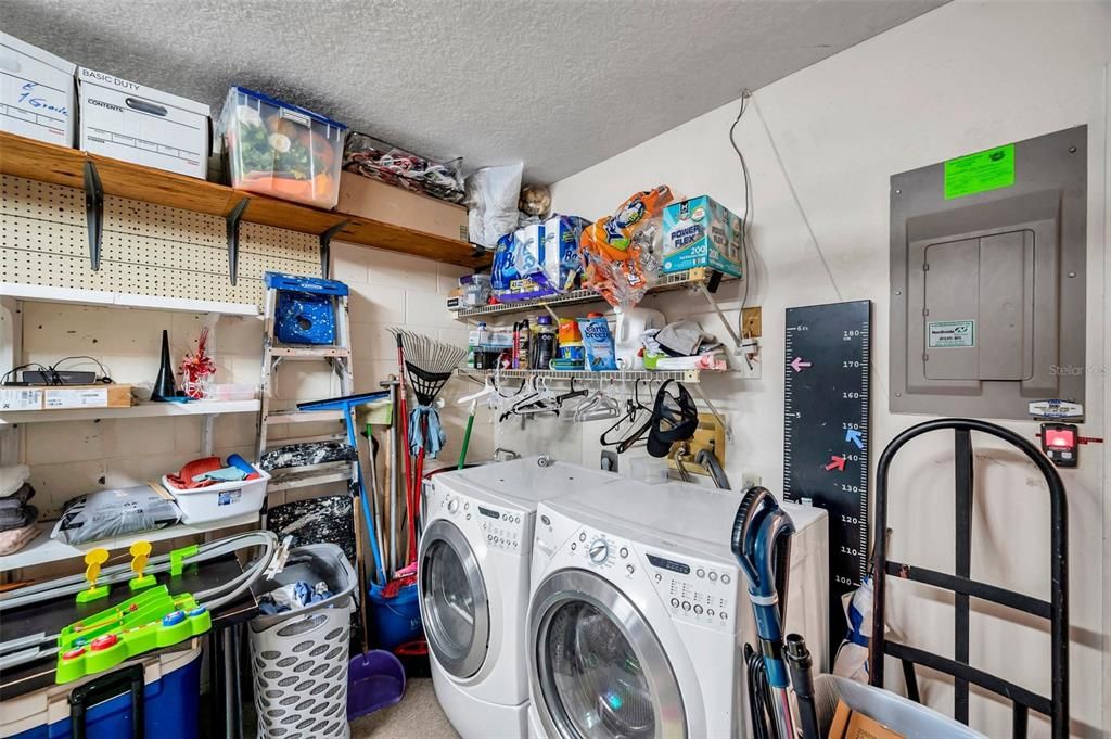 待售: $395,000 (3 贝兹, 2 浴室, 1735 平方英尺)