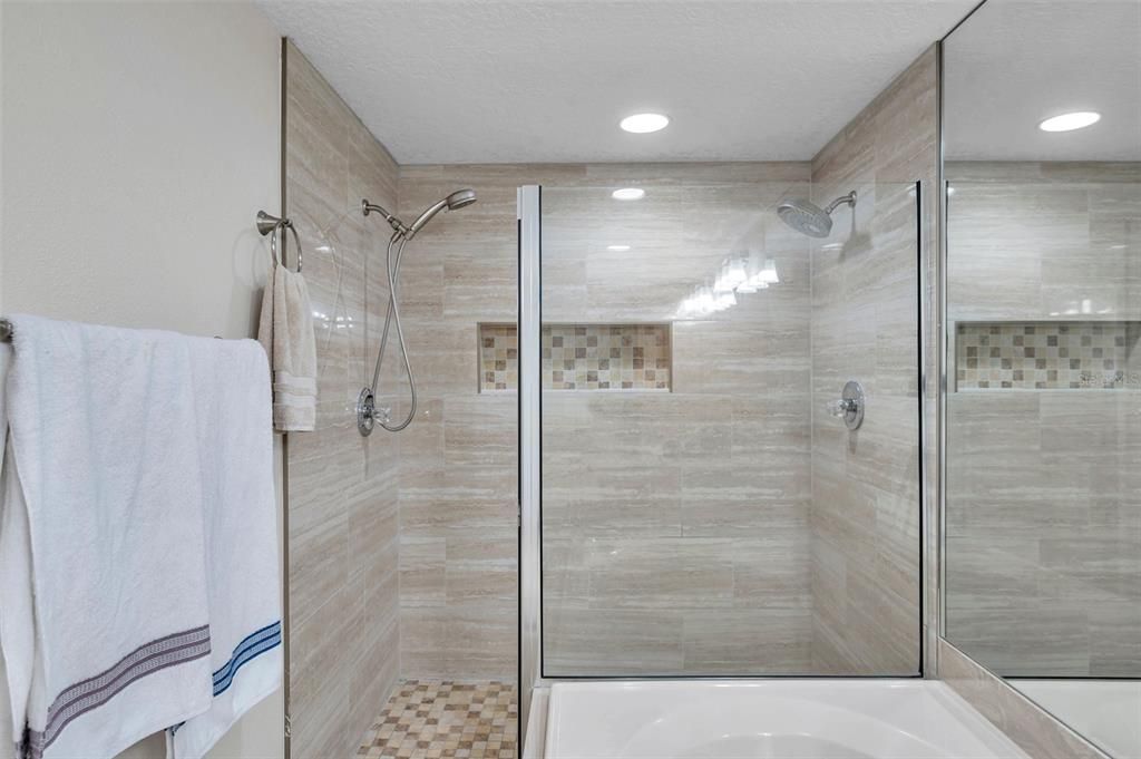 待售: $395,000 (3 贝兹, 2 浴室, 1735 平方英尺)