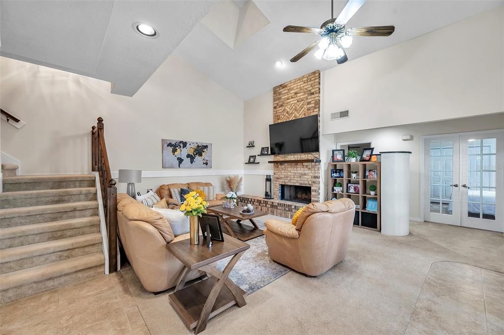 待售: $395,000 (3 贝兹, 2 浴室, 1735 平方英尺)