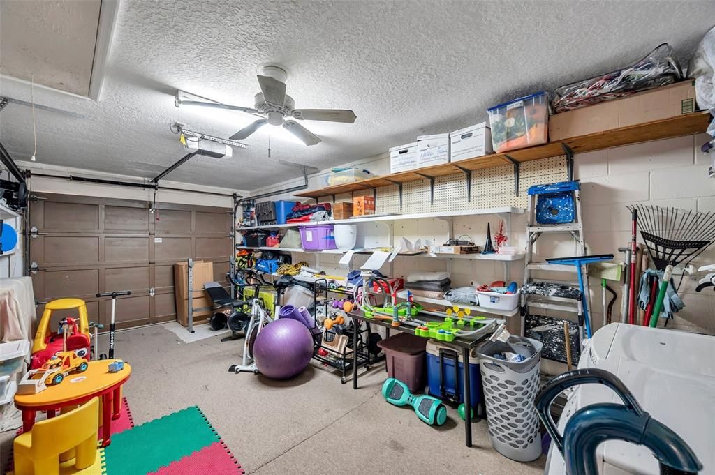 待售: $395,000 (3 贝兹, 2 浴室, 1735 平方英尺)