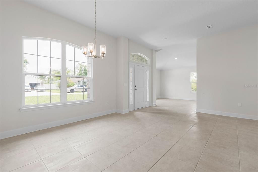 待售: $375,900 (4 贝兹, 3 浴室, 2265 平方英尺)