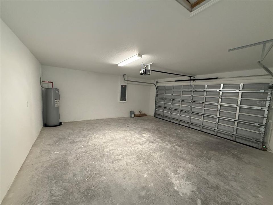 В аренду: $2,100 (4 спален, 2 ванн, 1800 Квадратных фут)