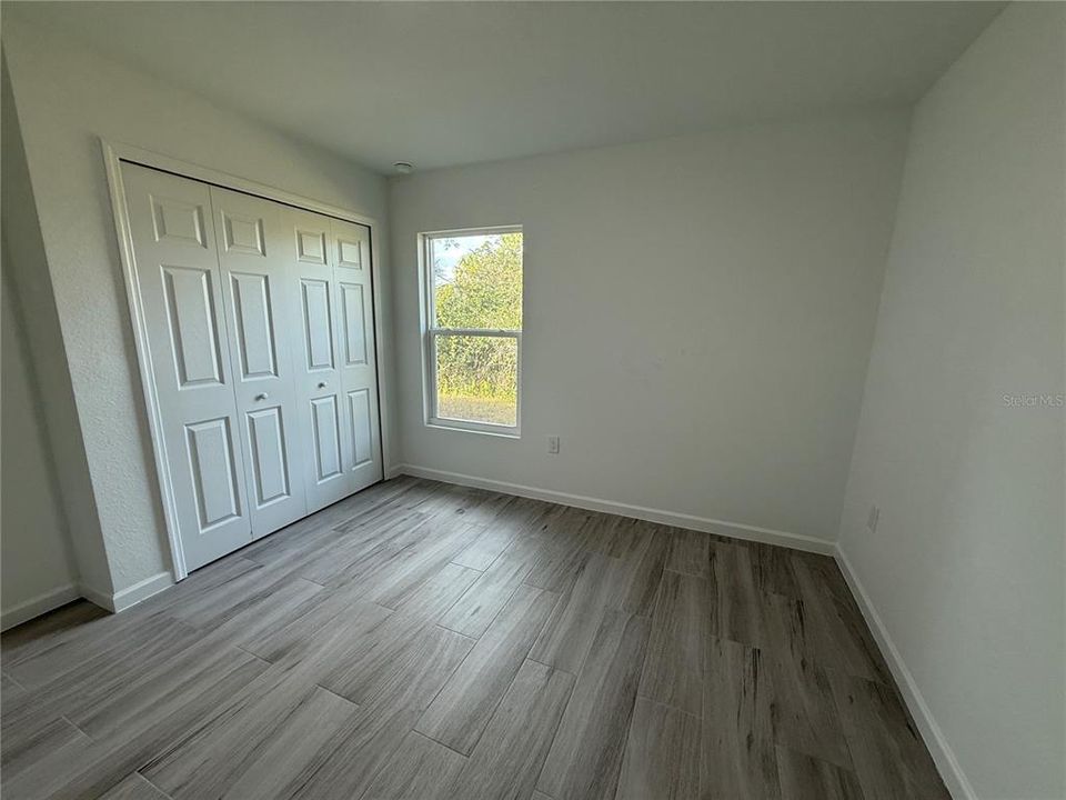 В аренду: $2,100 (4 спален, 2 ванн, 1800 Квадратных фут)