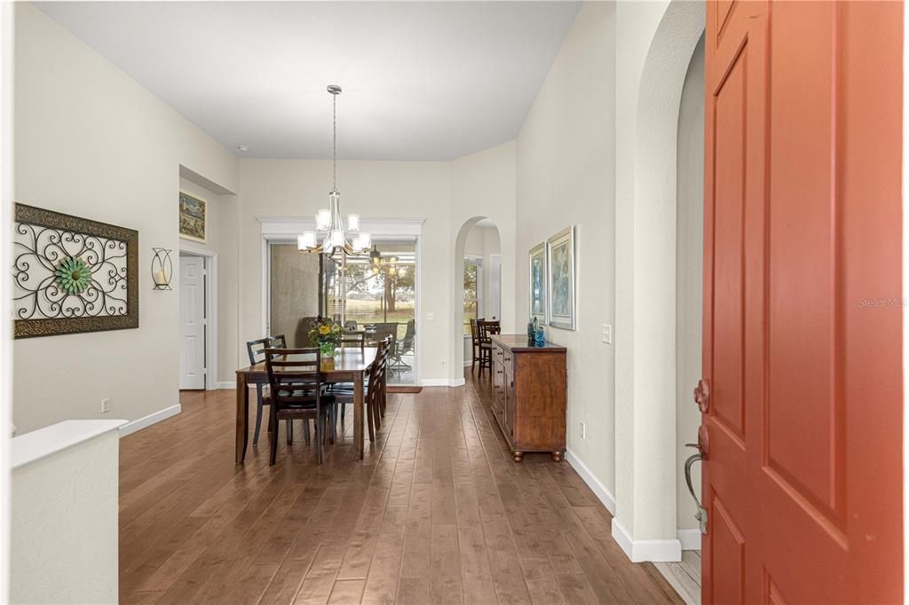 For Sale: $534,900 (3 beds, 3 baths, 2026 Square Feet)