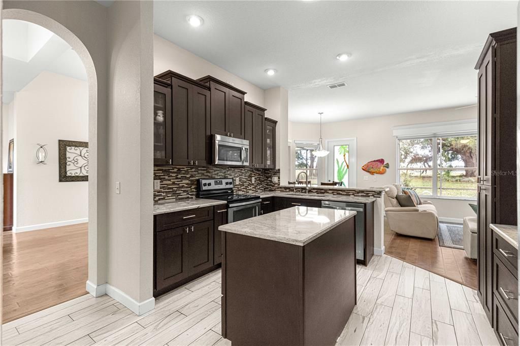 For Sale: $534,900 (3 beds, 3 baths, 2026 Square Feet)