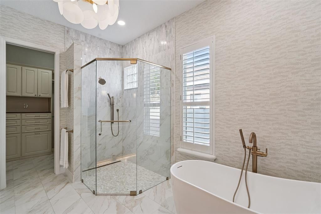 En Venta: $850,000 (4 camas, 3 baños, 3028 Pies cuadrados)