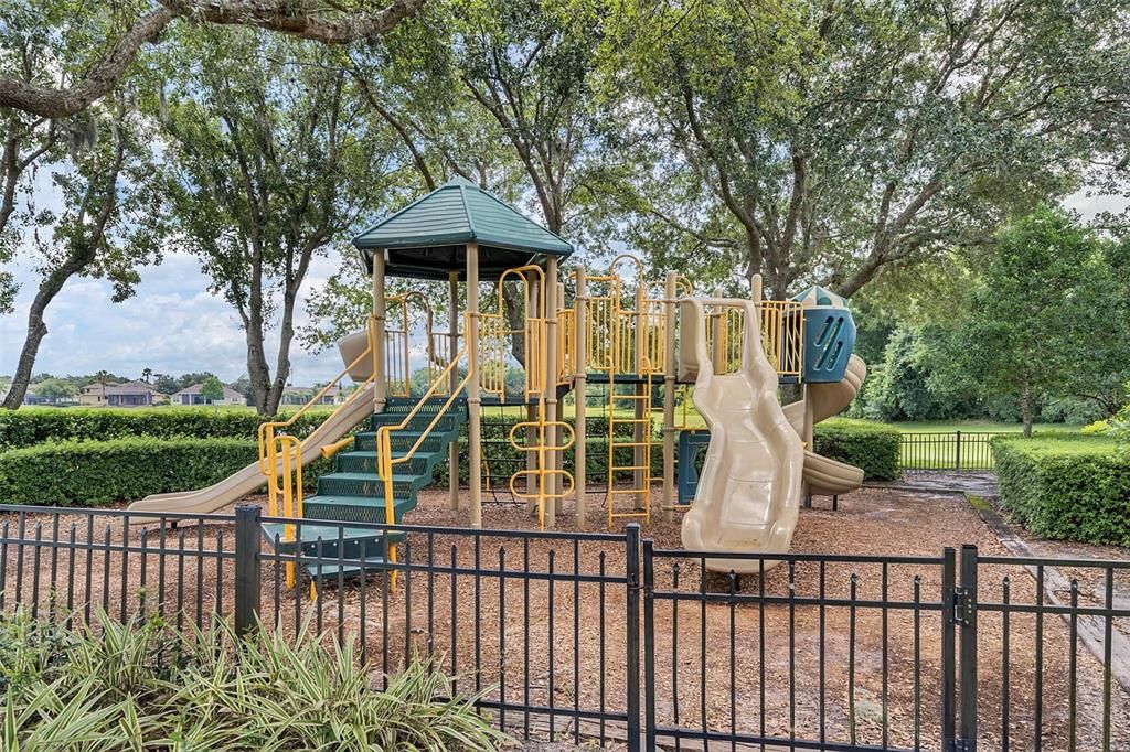 En Venta: $850,000 (4 camas, 3 baños, 3028 Pies cuadrados)