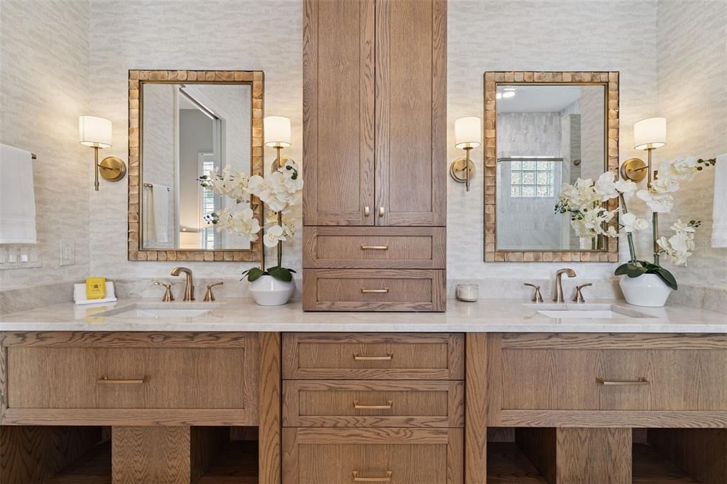 En Venta: $850,000 (4 camas, 3 baños, 3028 Pies cuadrados)