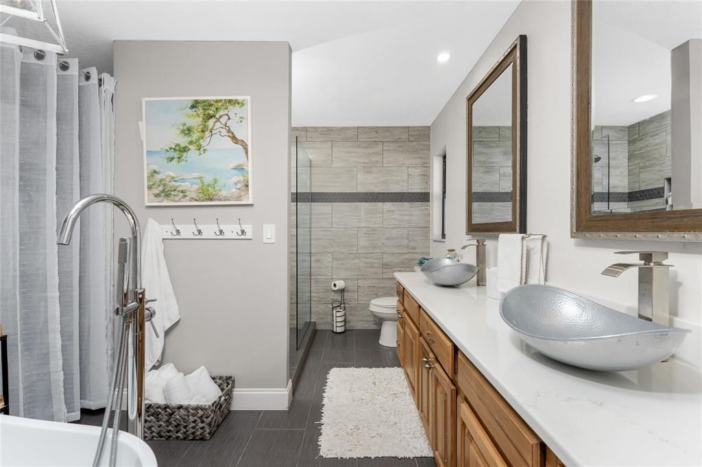 For Sale: $759,000 (3 beds, 2 baths, 1794 Square Feet)