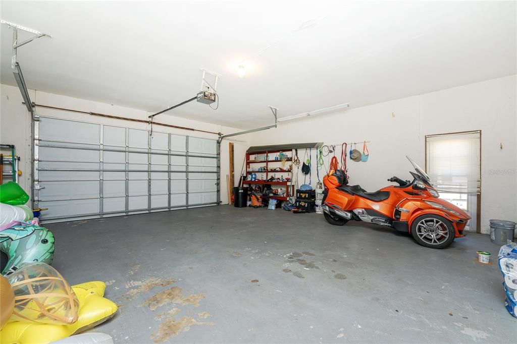 For Sale: $759,000 (3 beds, 2 baths, 1794 Square Feet)