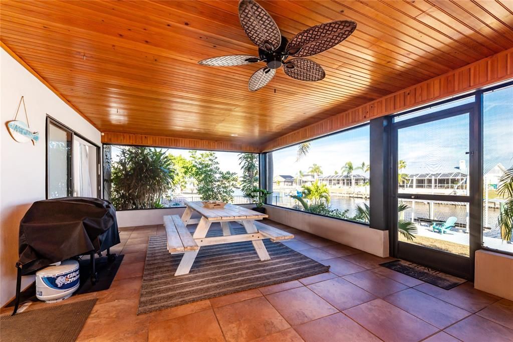 For Sale: $759,000 (3 beds, 2 baths, 1794 Square Feet)