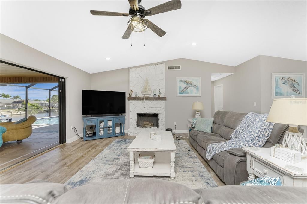 For Sale: $759,000 (3 beds, 2 baths, 1794 Square Feet)