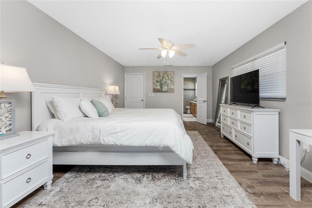 For Sale: $759,000 (3 beds, 2 baths, 1794 Square Feet)