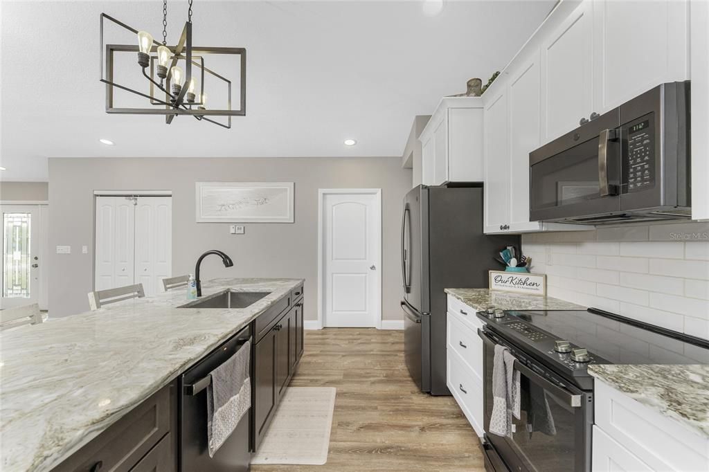 For Sale: $759,000 (3 beds, 2 baths, 1794 Square Feet)