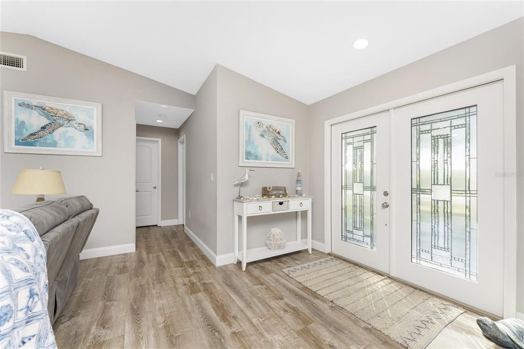 For Sale: $759,000 (3 beds, 2 baths, 1794 Square Feet)