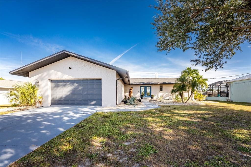 For Sale: $759,000 (3 beds, 2 baths, 1794 Square Feet)