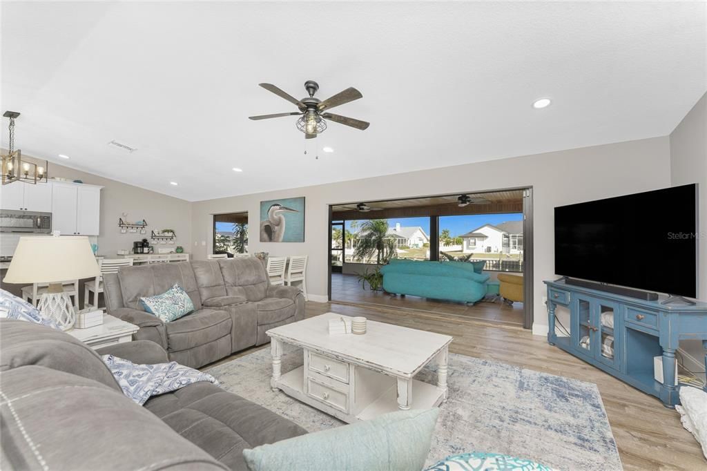 For Sale: $759,000 (3 beds, 2 baths, 1794 Square Feet)