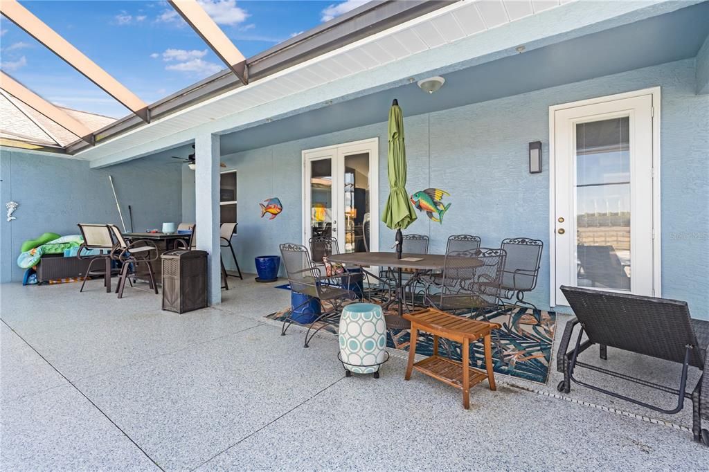 For Sale: $1,200,000 (3 beds, 3 baths, 2513 Square Feet)